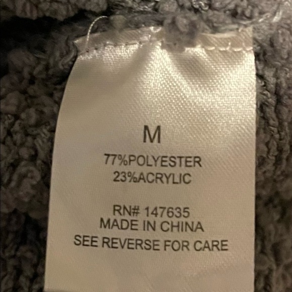 Romeo +  Juliet couture Gray nubby turtleneck sweater - Picture 7 of 9